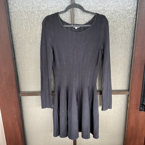 Elizabeth and James
Granite Flare Dress size Medium - Picture 7 of 11
